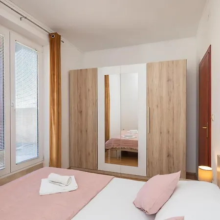 Blue Bliss Apartament *